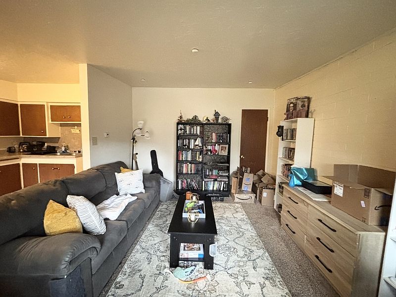 1st image of 472 E Granite Ave APT 3