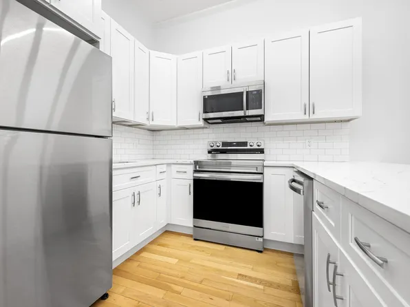 249 East Houston Street image 3 of 8