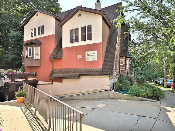 Rex Court, Garage Entrance