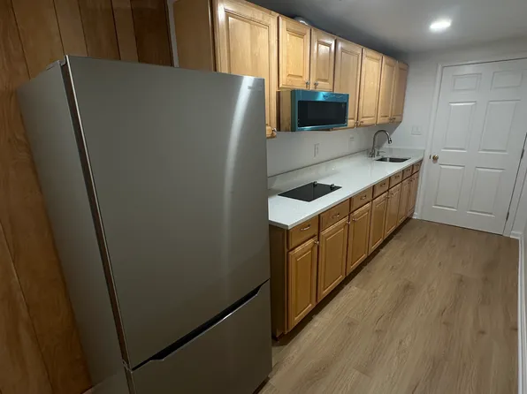 15007 Carlbern Dr #Basement, Centreville, VA 20120