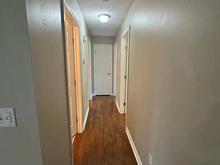 509 S Whippoorwill Dr — Photo 7