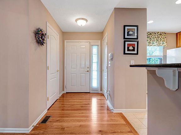 5th image of 3861 Birkland Cir