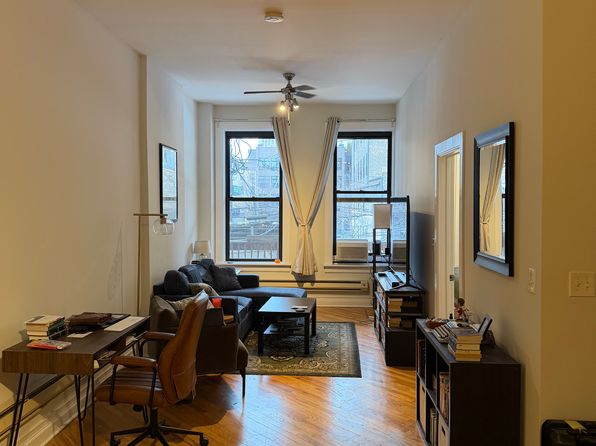 1156 W Grand Ave #202