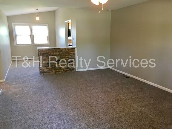 4th image of 9339 E Shenandoah Dr