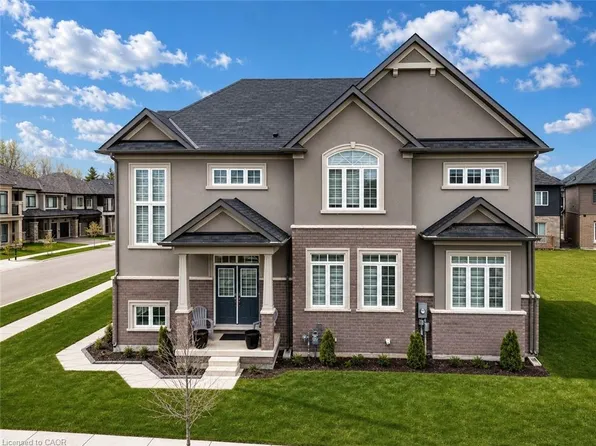 16 Stauffer Rd, Brantford, ON N3V 0B2
