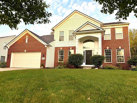 2nd image of 11842 Wedgewood Ln
