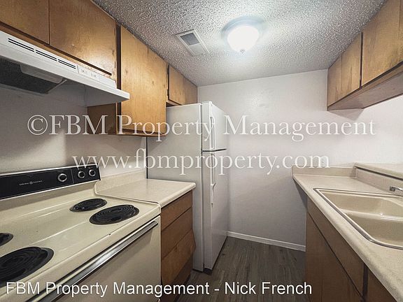 5th image of 800 N Clay St #D21
