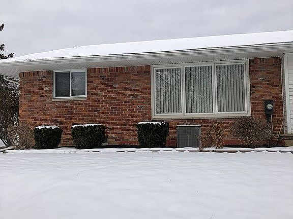 3rd image of 36571 Gardner St