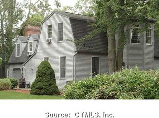 43 Stanton Rd, Clinton, CT 06413