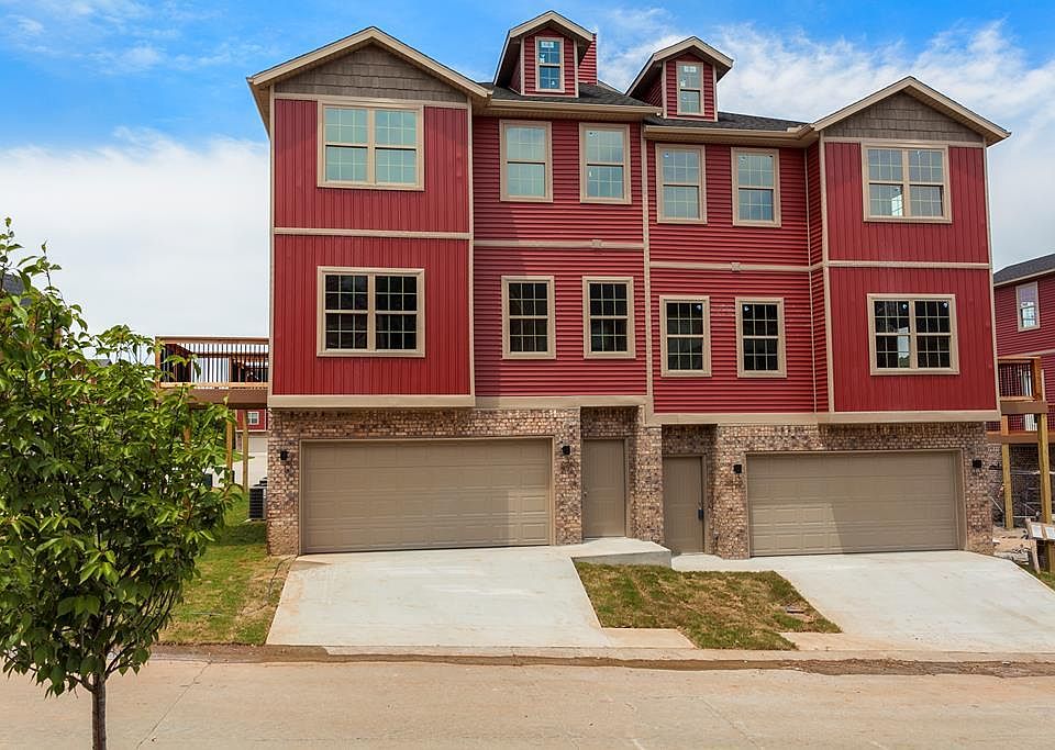 1st image of 2831 W Auburn Dr