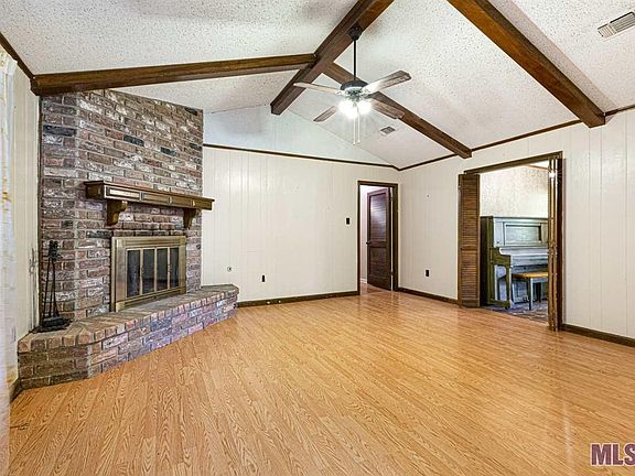 2nd image of 16424 Paint Ave