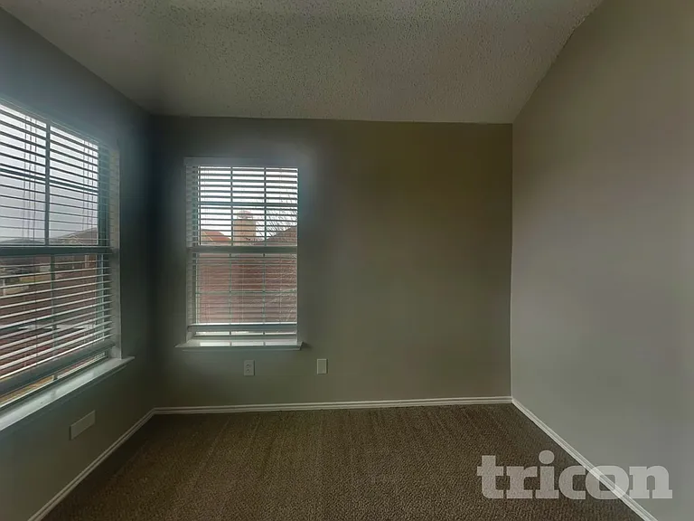 1226 Paul Dr — Photo 7