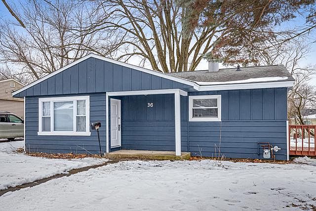 1st image of 36 Hickory Dr