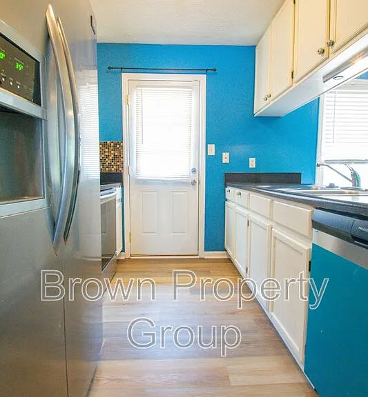 2846 Copenhagen Dr — Photo 5