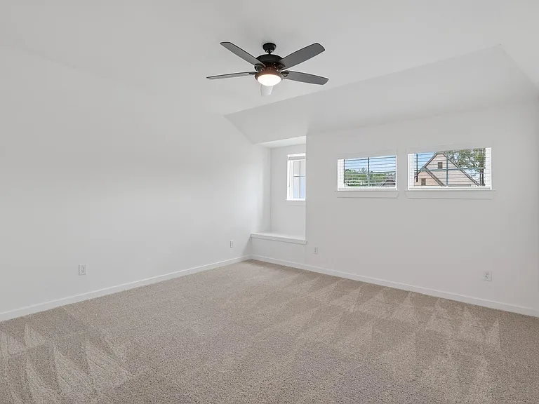 9437 Pacific Crest Ct — Photo 31