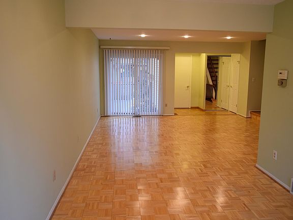 4th image of 4443 Gilmer Ln