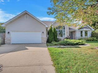 513 Pueblo Dr, New Lenox, IL 60451