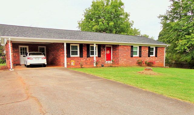 1st image of 163 Mountain View Village Dr