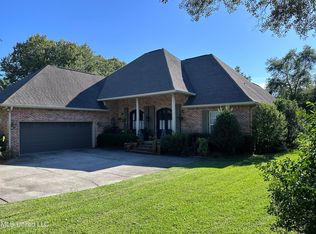 2062 Mauvilla Cv, Biloxi, MS 39531