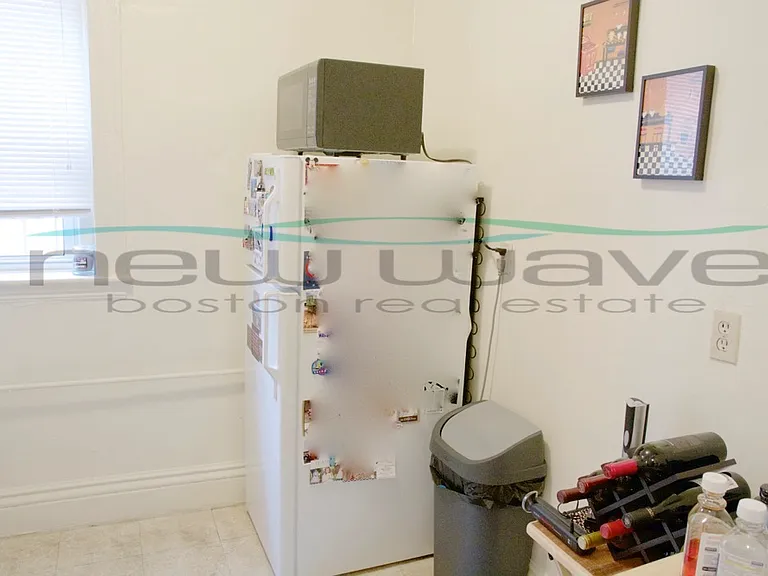 104 Queensberry St #14 — Photo 7