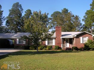 113 Holly Dr, Statesboro, GA 30458