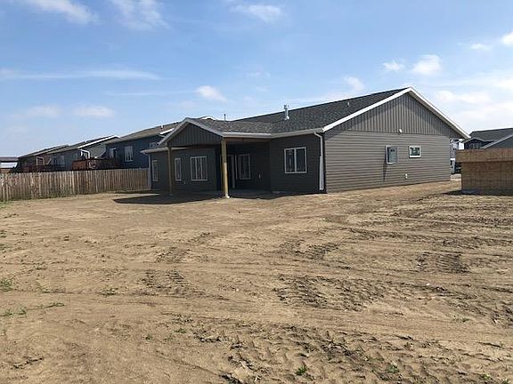 3rd image of 3118 Kamrose Dr