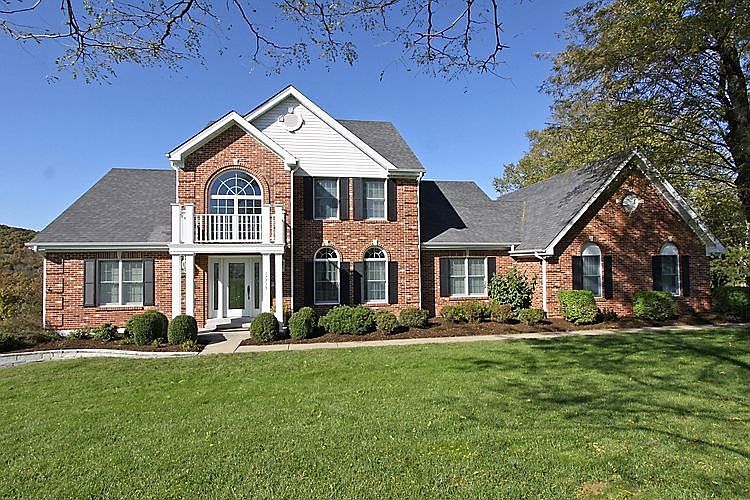 1.5 Story on 3 Gorgeous Acres