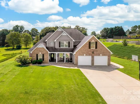 174 Turnberry Way, Forest City, NC 28043
