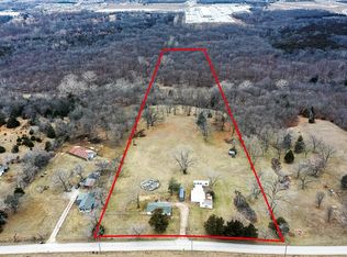 240 S 122nd St, Bonner Springs, KS 66012
