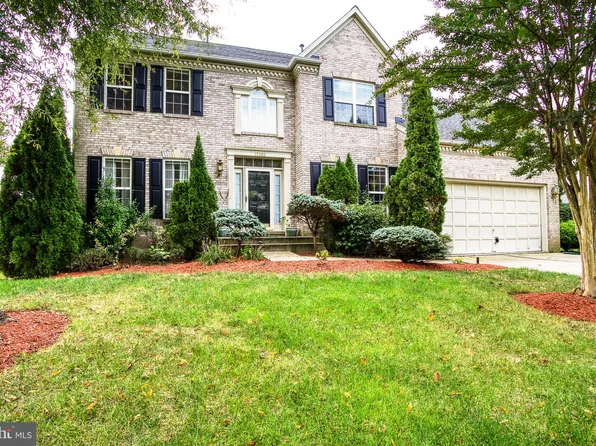 17203 Longleaf Dr, Bowie, MD 20716
