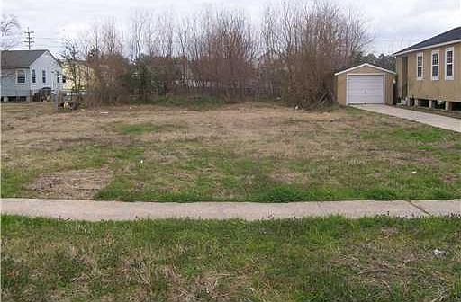 1st image of 2251 Robert E Lee Blvd