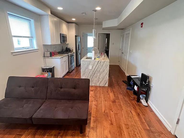1441 Brown St #2 — Photo 3