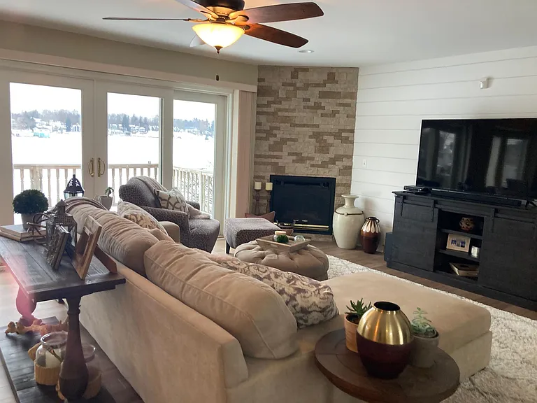 166 Highland Ave — Photo 13