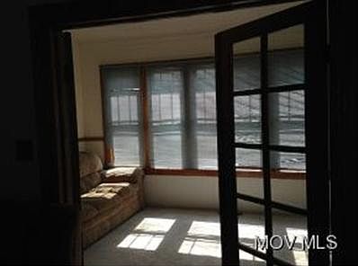4th image of 3101 Hemlock Ave