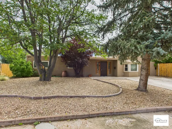 1605 Caminito Monica, Santa Fe, NM 87501