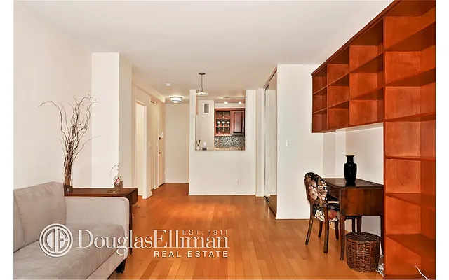 Sold by Douglas Elliman | media 22