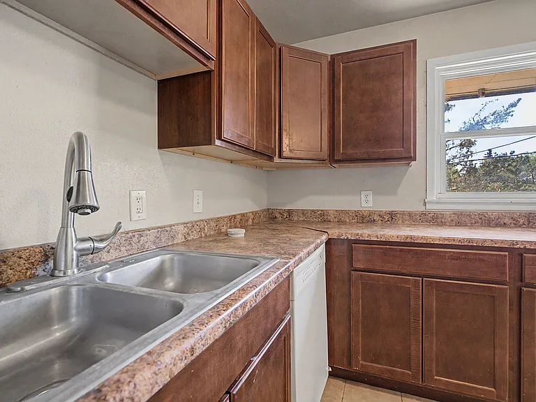 1121 Cooper Ave #201 — Photo 16