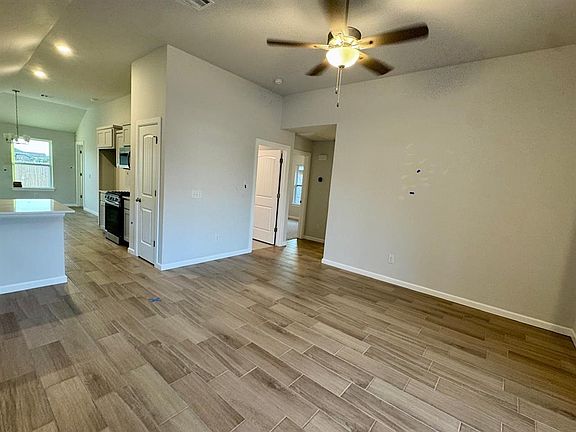 4th image of 9220 SW 47th St