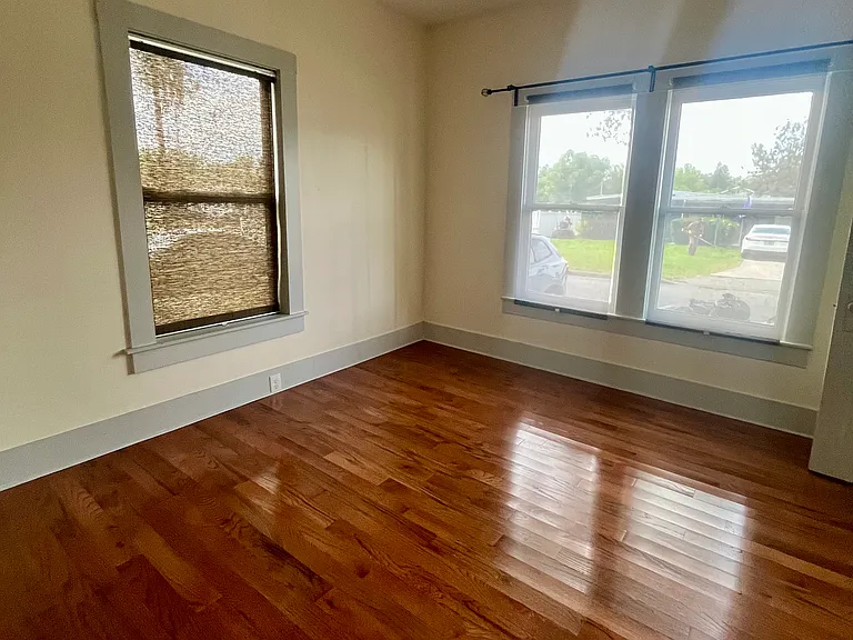 104 W Knollwood St #1A — Photo 8