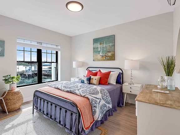 5th image of 16 Congress St #101