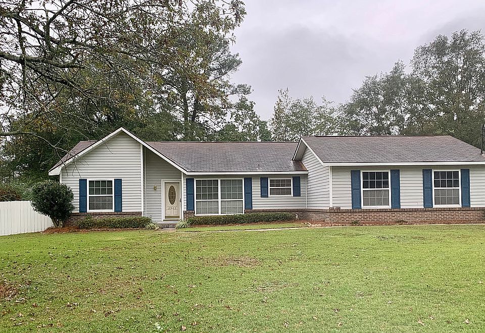 1st image of 2905 Heritage Dr