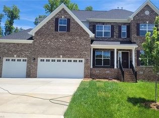 1661 Lazy Fox Ln #33, Kernersville, NC 27284
