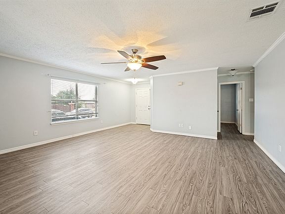5th image of 124 Jefferson Dr