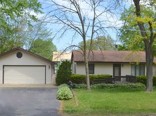 1110 Elm Dr, New Lenox, IL 60451