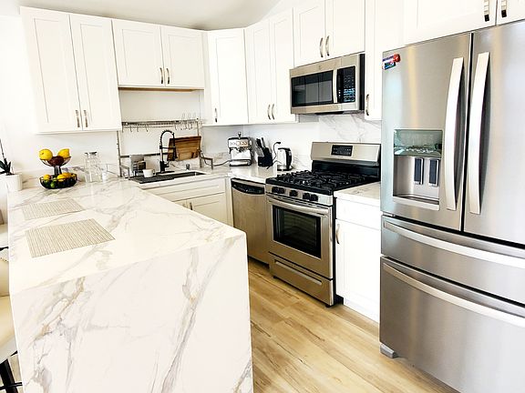 4th image of 5521 Blueridge St #2