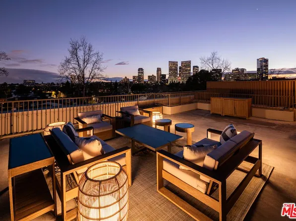9601 Charleville Blvd APT 18, Beverly Hills, CA 90212
