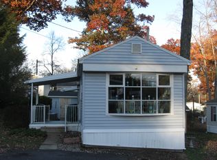 6 Maple Rd, Southington, CT 06489