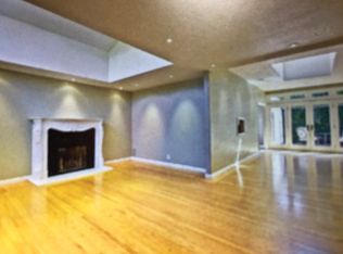 747 N San Antonio Rd, Los Altos, CA 94022