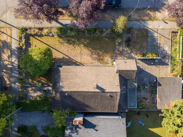 505 Penticton St N, Vancouver, BC V5K 3L7