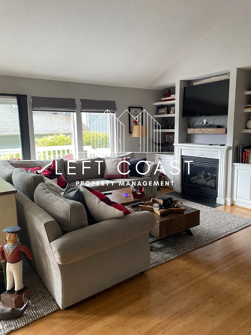 1545 Northeast Regatta Way - 1 — Photo 3